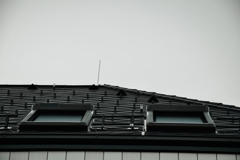 proaktiv-dach-dachdecker-spengler-steiermark-gewerbeobejkt-steildach-detail