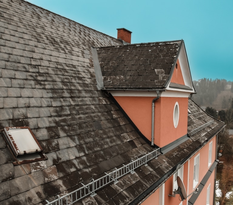 proaktiv-dach-dachdecker-spengler-steiermark-reparatur-steildach-dachschindel-dach-gesamt